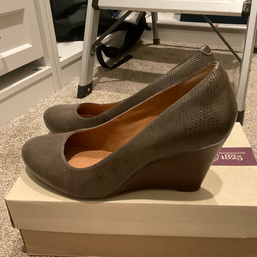 Clarks Purity Crystal Wedges